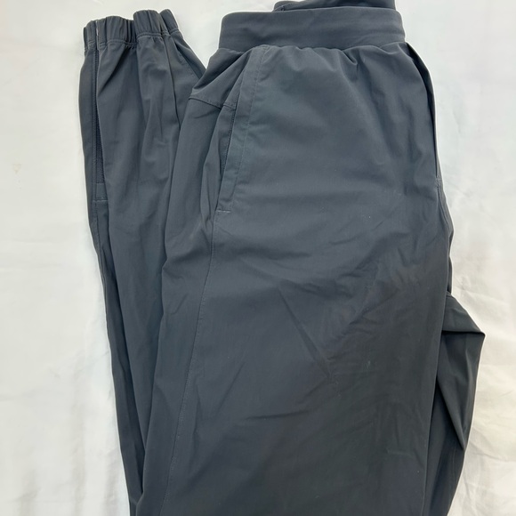 Men's Lululemon Gray Windbreaker Pants - Picture 1 of 5
